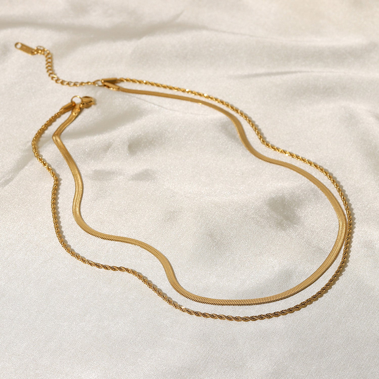 Elira Stockholm™ | 18K Guldhalsband
