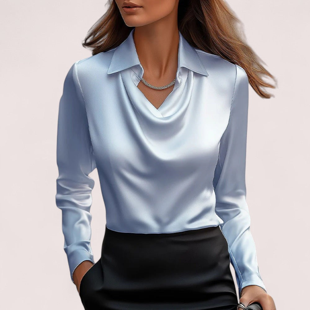 Elira Stockholm™ | Blus med lyxig glans och veckad halsringning
