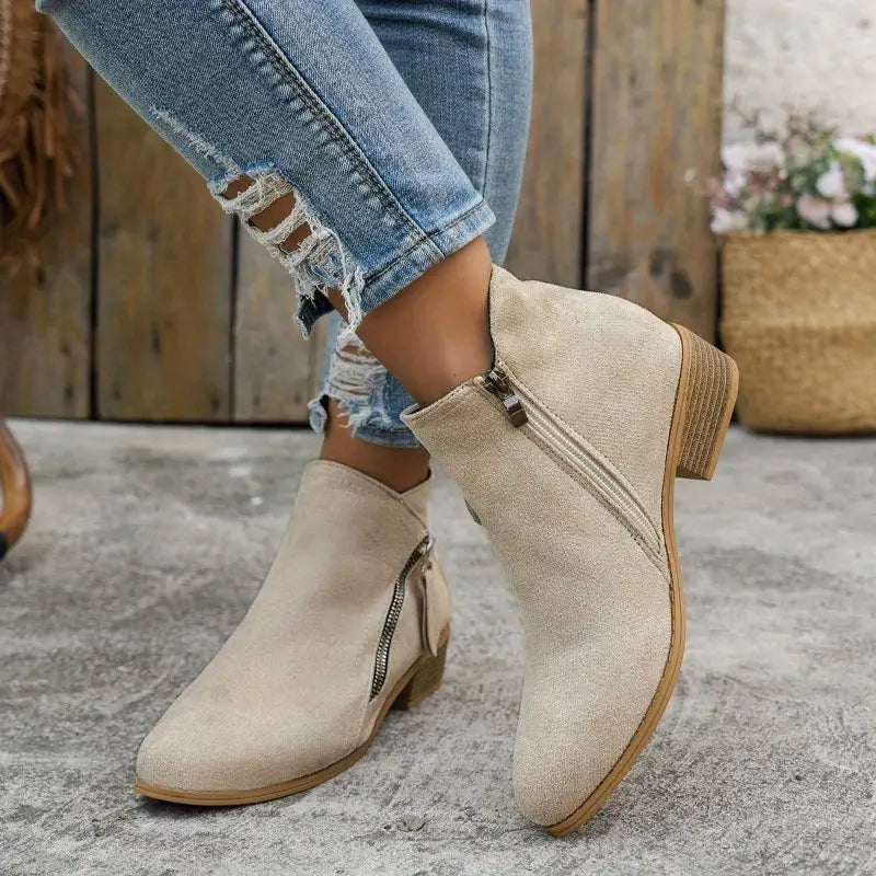 Elira Stockholm™ | Trendiga SUEDE Stövlar